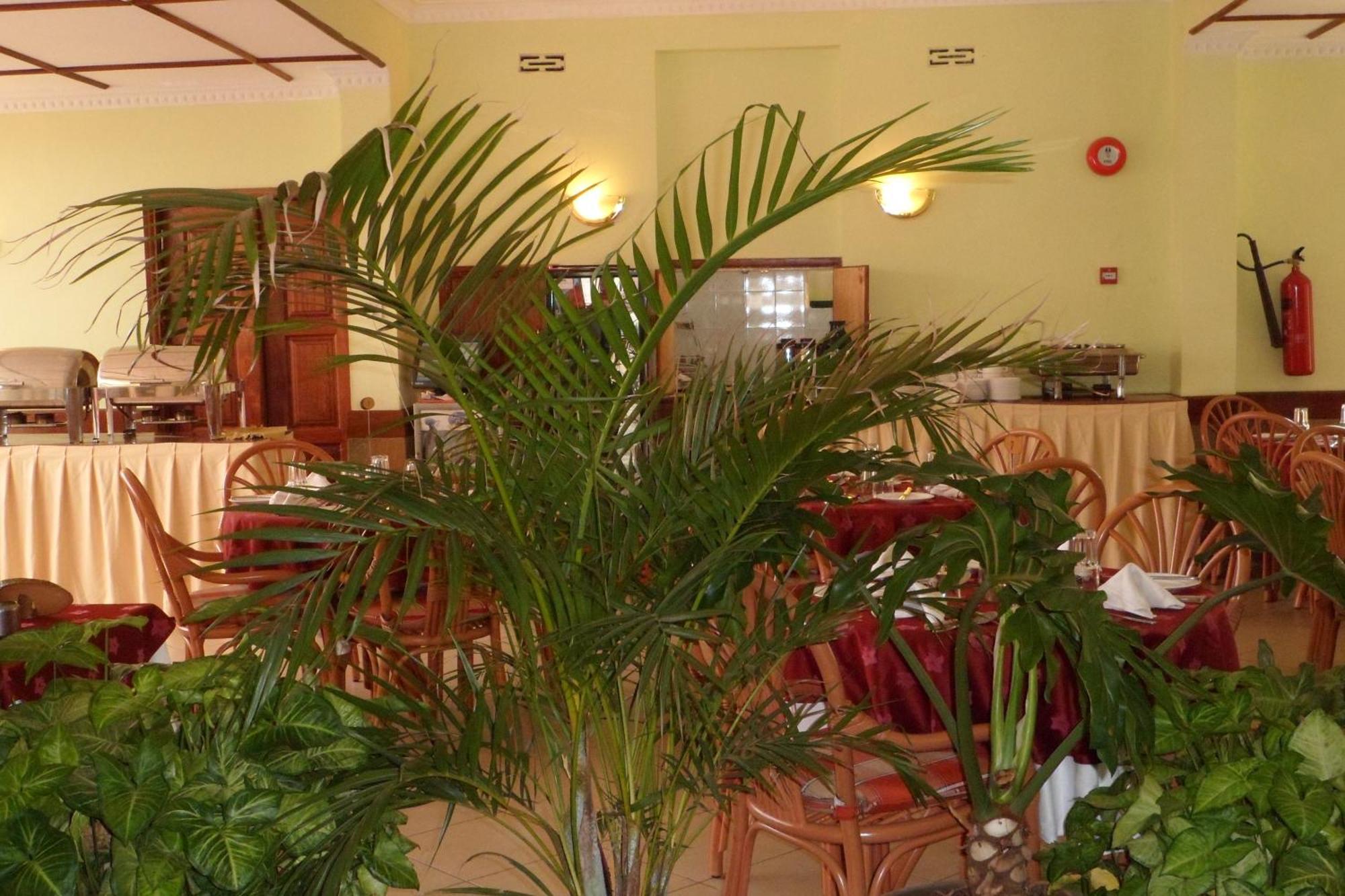 Ack Guest House Nairobi Ngoại thất bức ảnh