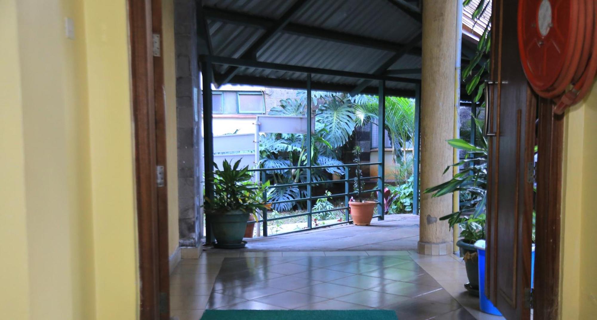 Ack Guest House Nairobi Ngoại thất bức ảnh